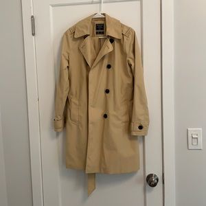 Abercrombie & Fitch Trench Coat